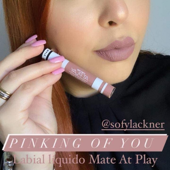 Mary Kay At play Lip Kit Set #1 Kiss Me In Soho. - Picture 4 of 5